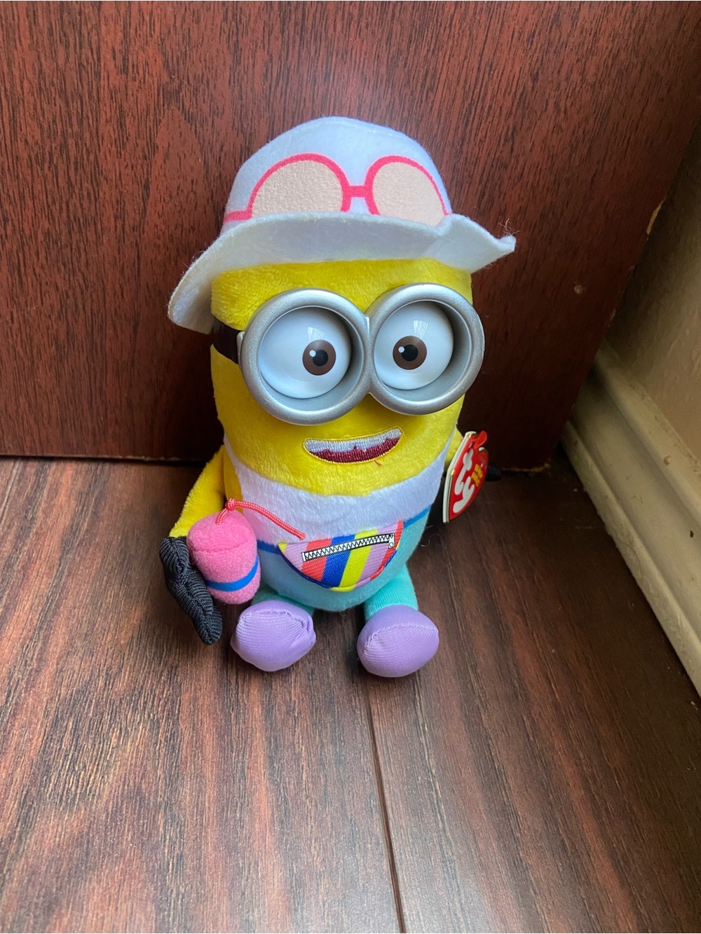 MINION ON THE BEACH PLUSH DESPICABLE ME 3
